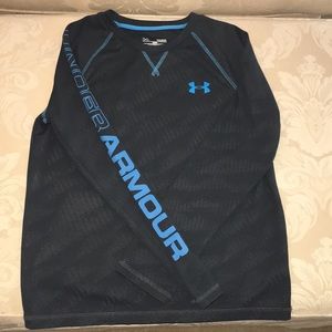Kids Under Armour pull over. Great condition